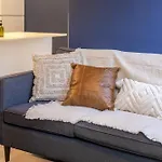 Amazing 3-Bedroom On Saint-Urbain